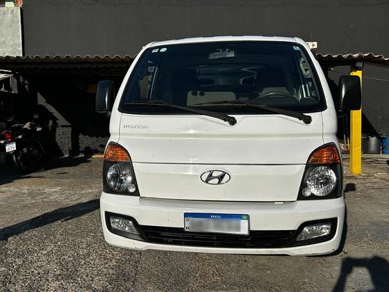 HYUNDAI HR 2.5 LONGO SEM CAÇAMBA 4X2 16V 130CV TURBO INTERCOOLER DIESEL 2P MANUAL